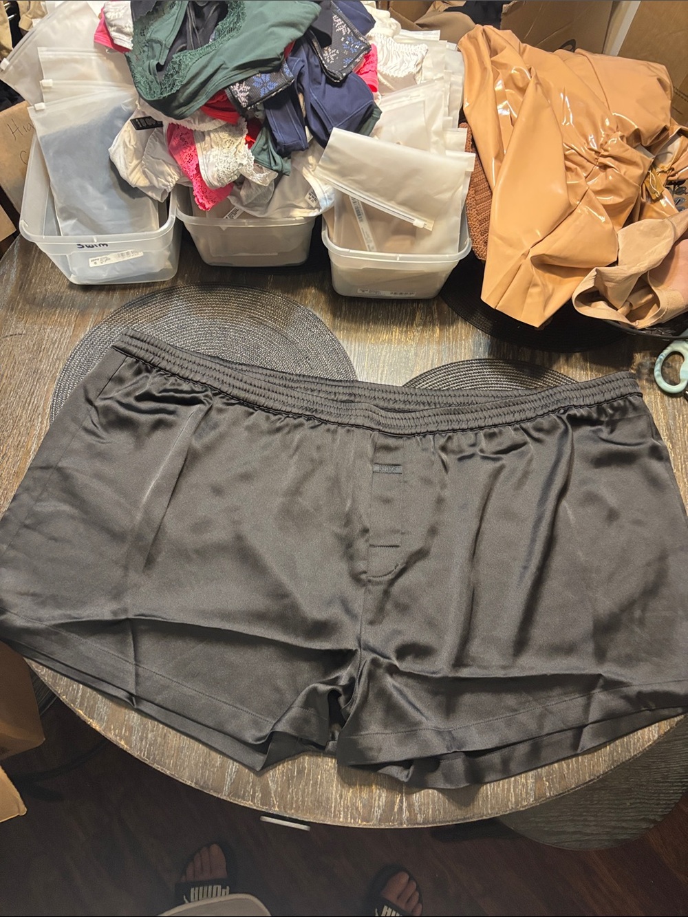 SKIMS Black Sateen sleep 3 inch boxer Shorts (NWT) smokers